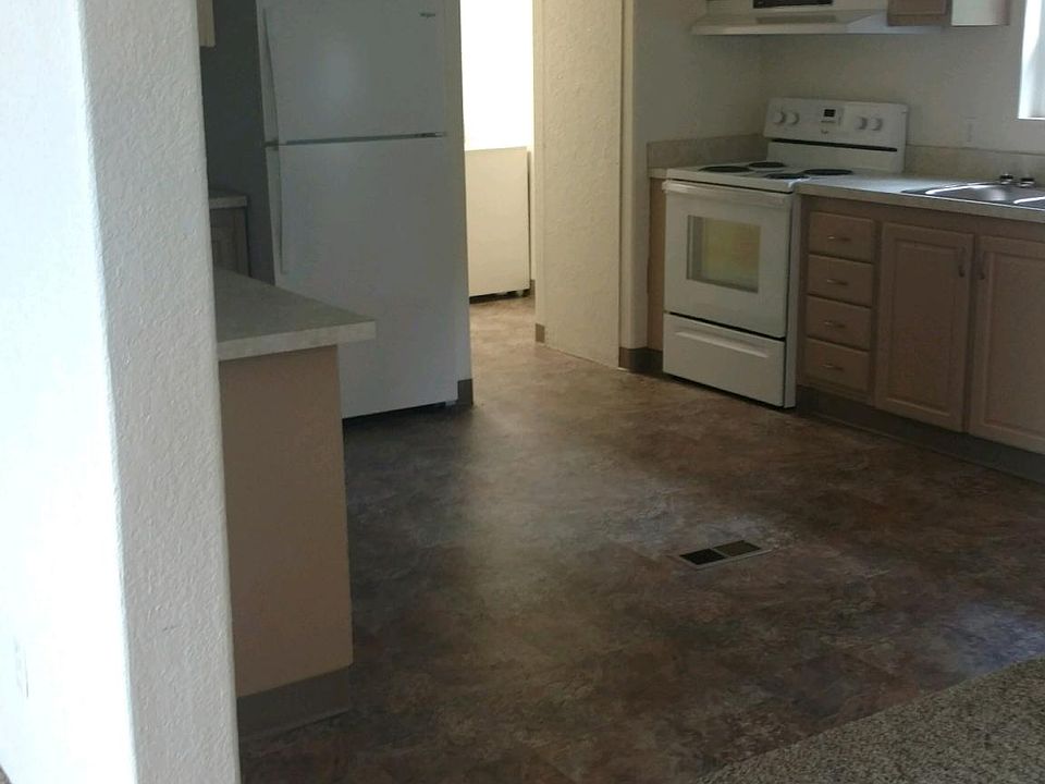 2nd image of 33870 S Ball Rd
