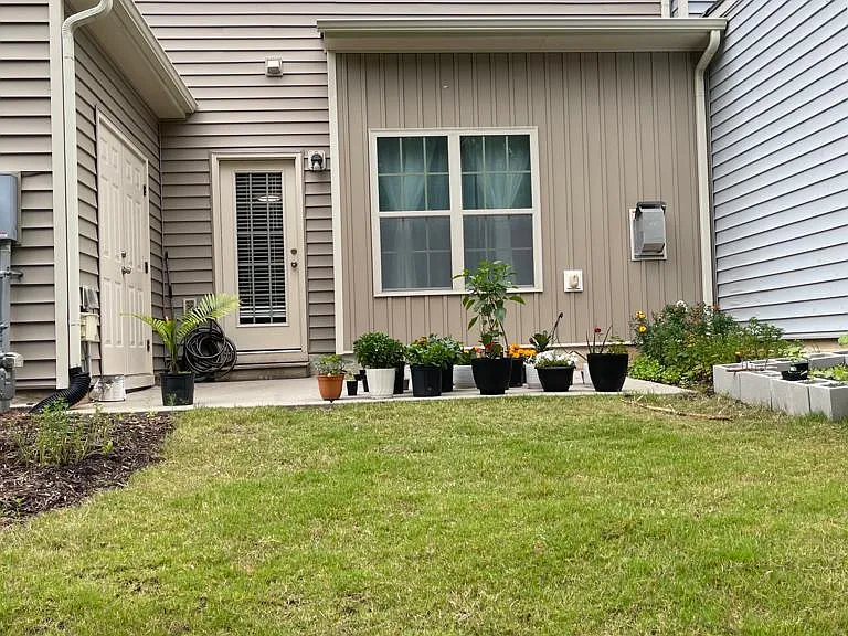 235 Cypress Hill Ln — Photo 22