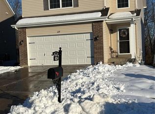 639 Fair Bluff Dr, Wentzville, MO 63385
