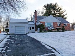 6 Harding Blvd, Glenville, NY 12302