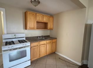 49 Dover St #1, Bridgeport, CT 06610
