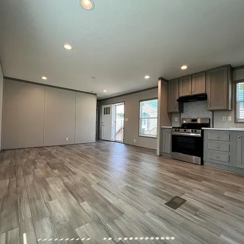 92 Teasley Ln — Photo 14