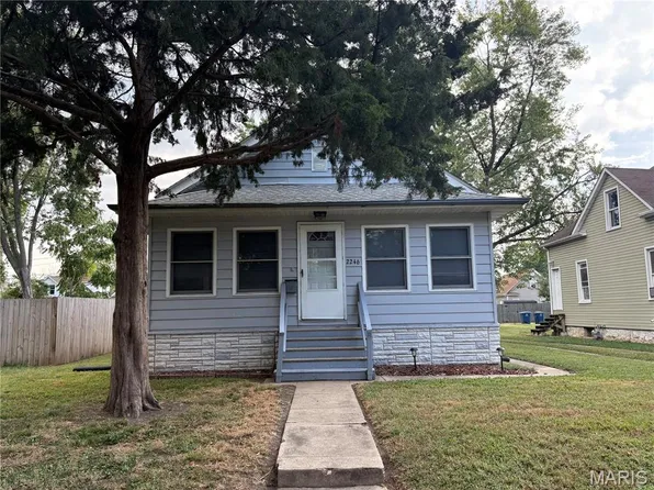 2246 Edison Ave, Granite City, IL 62040