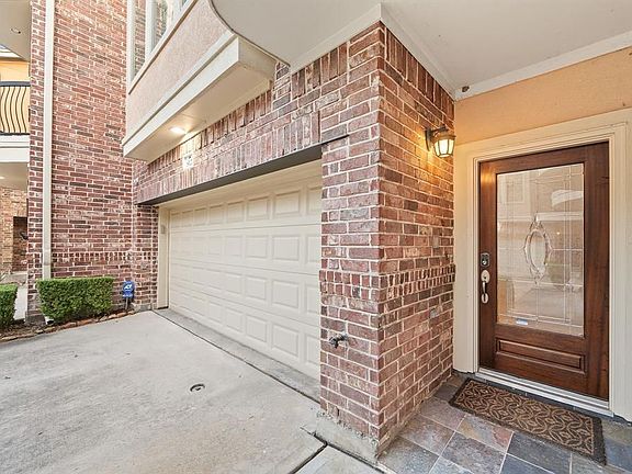 5th image of 8127 Estes Glen Ln