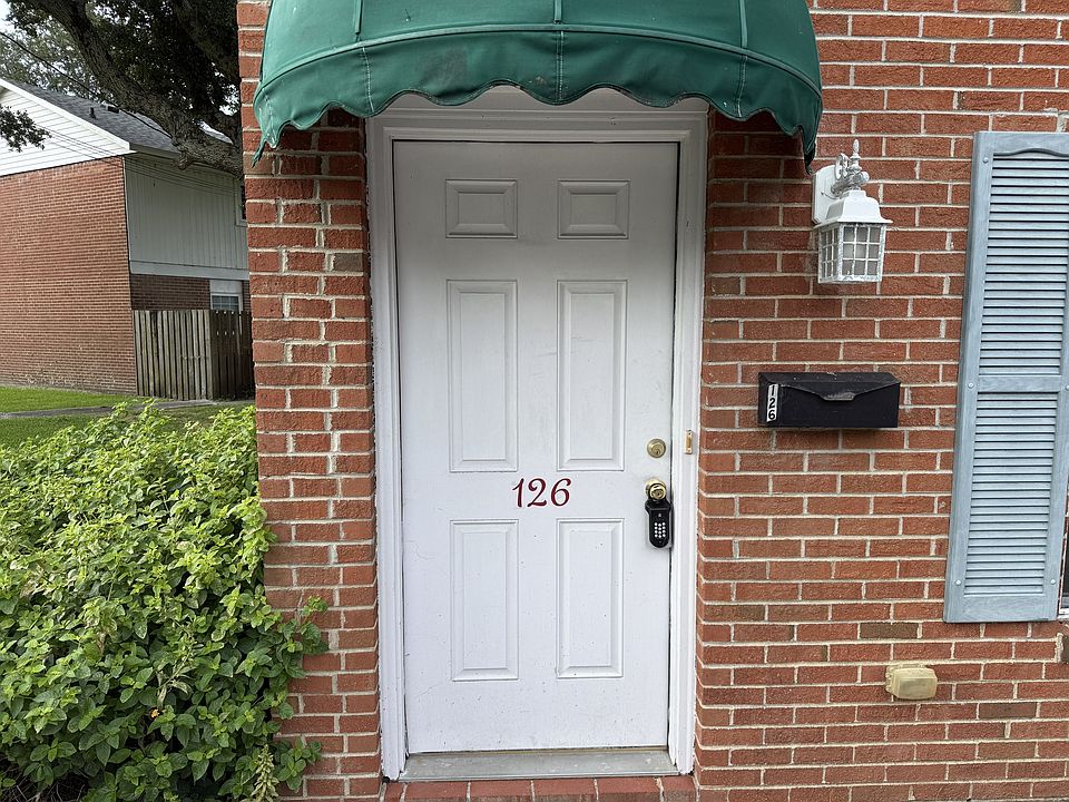 1st image of 126 Short St