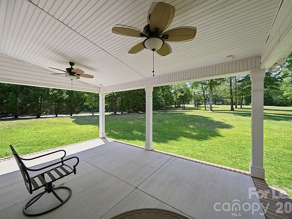 5th image of 7107 Nesbit Rd