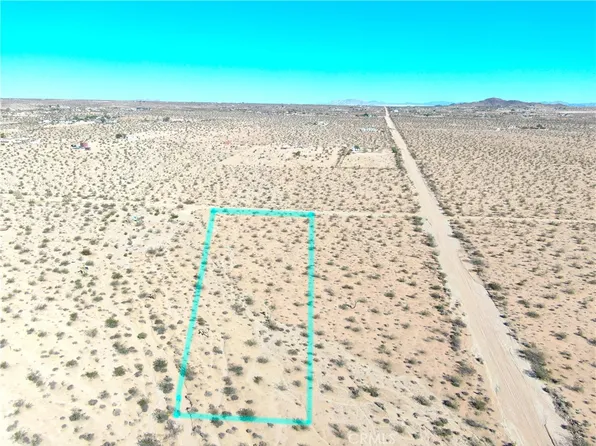1 Canterbury St #23, Joshua Tree, CA 92252