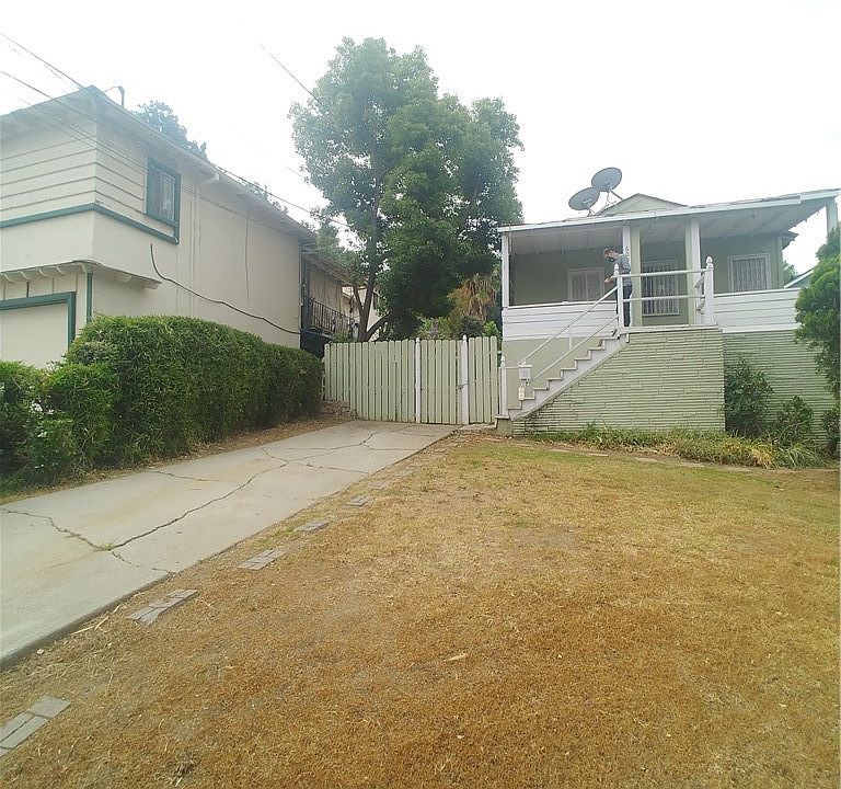 1st image of 600 S Ynez Ave