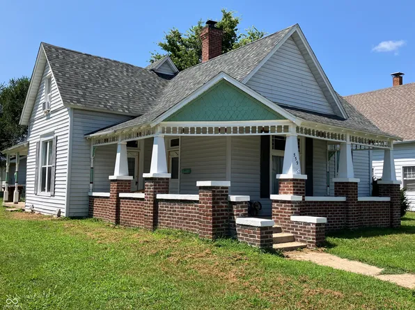 559 S 4th St, Clinton, IN 47842