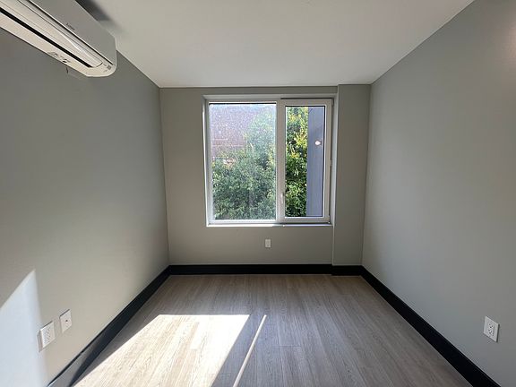 4th image of 227 Winthrop St #4R