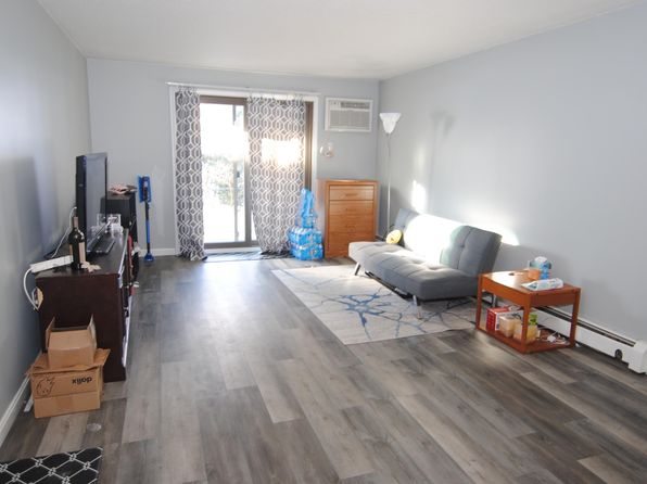 8 Strawberry Bank Rd APT 10