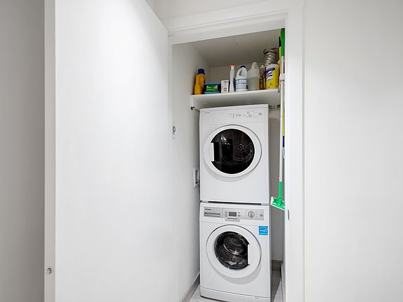 5th image of 7128 Adera St #512
