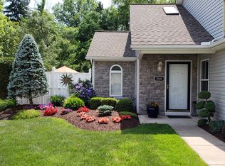 260 Westberry Cir, Tallmadge, OH 44278