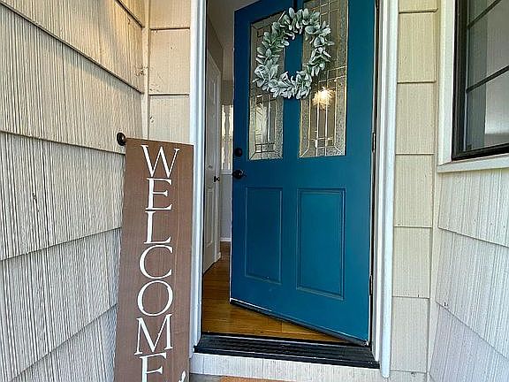 5th image of 2471 Starmount Way