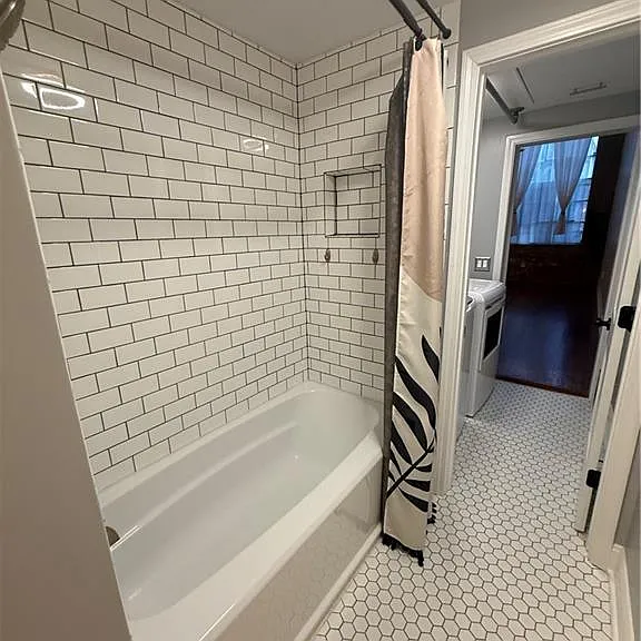 210 Walker St SW #8 — Photo 11