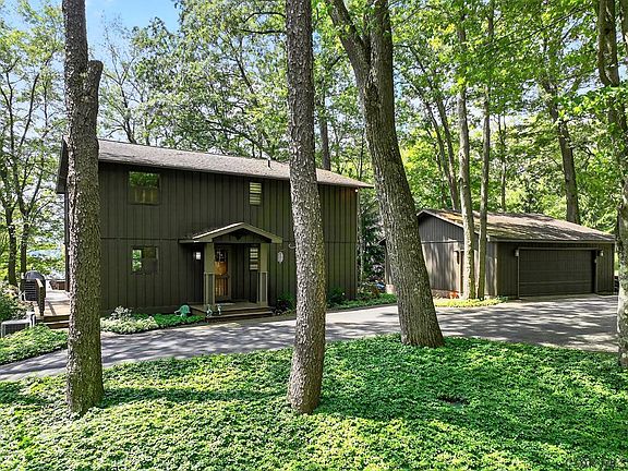 2nd image of 111 N Peninsula Dr