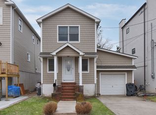 147 West Blvd, East Rockaway, NY 11518