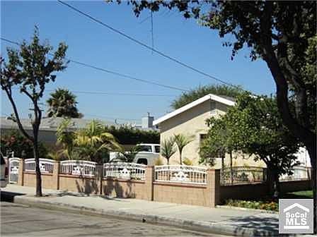 3rd image of 11461 Stanford Ave