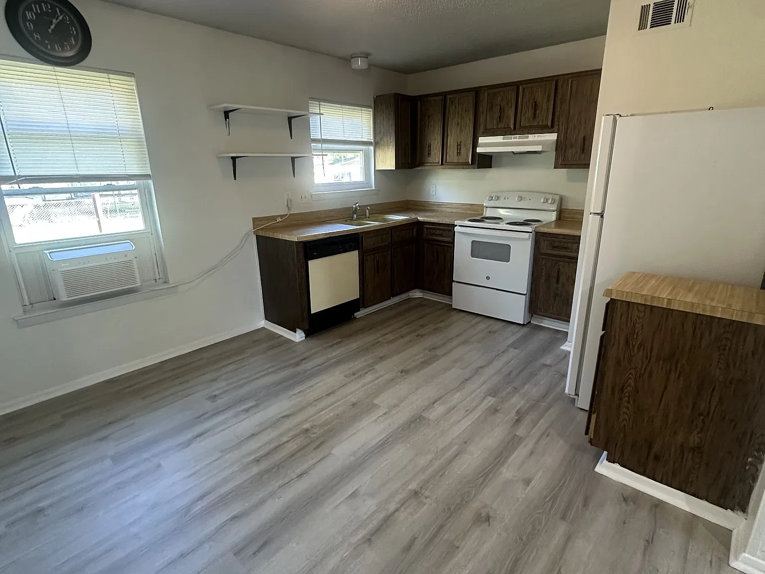 3 bed, 1344 sqft, $1,255 — Photo 4