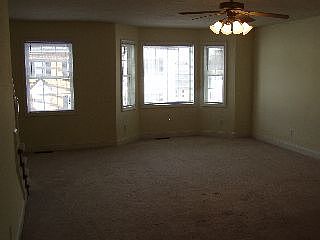 4th image of 302 Northwynd Cir