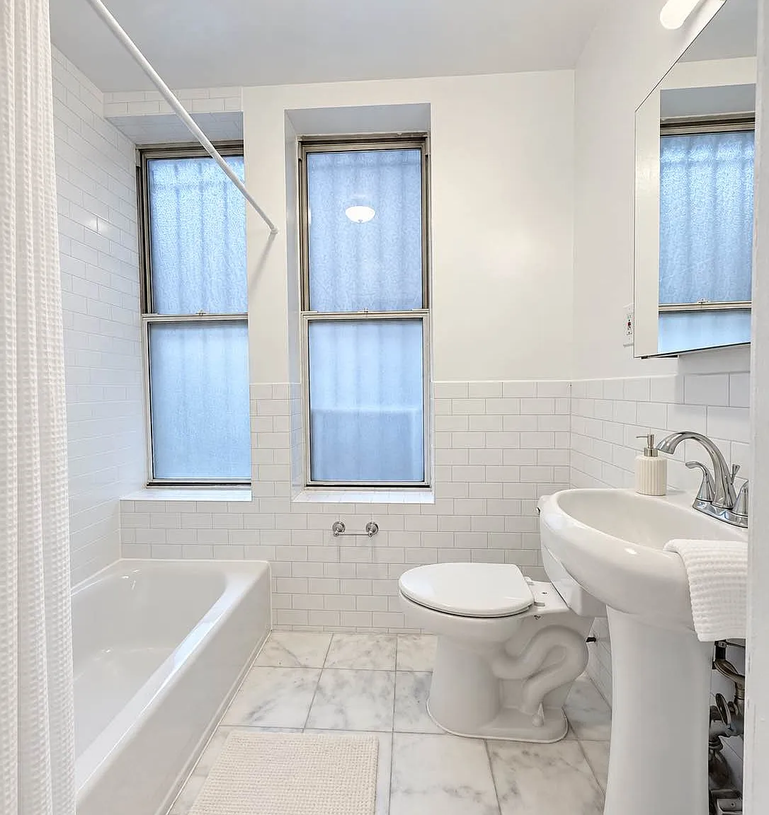 417 East 74th Street — Photo 4