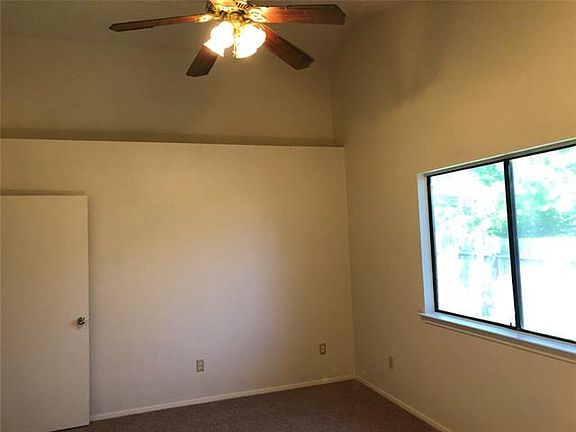 3rd image of 12807 Widge Dr