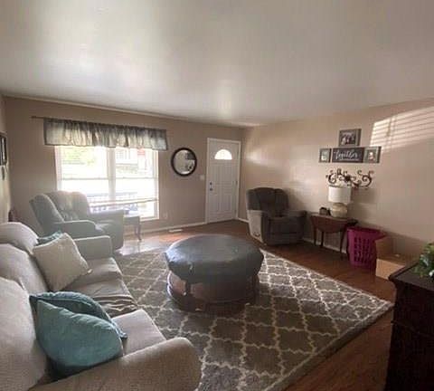 4th image of 3794 Marion Dr