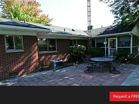 4th image of 721 Erie St