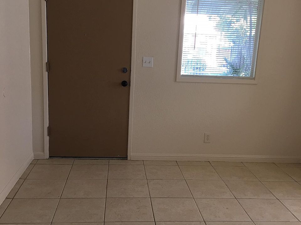 Front Livingroom Entrance