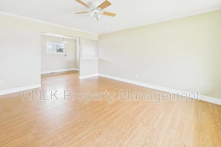 3434 Lawndale Dr — Photo 7