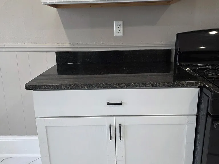 Cabinet/countertop