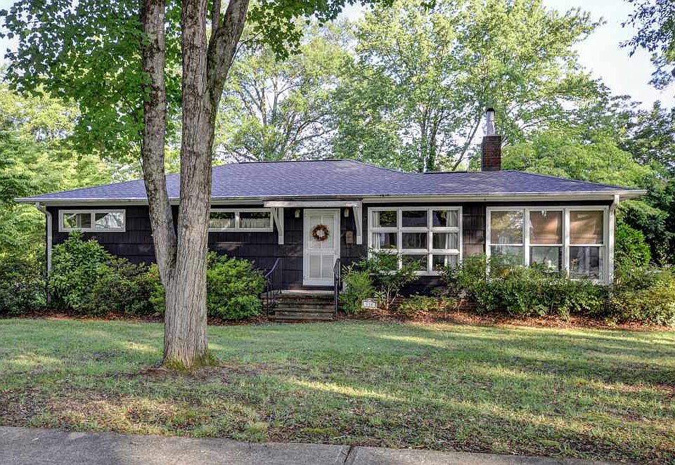1st image of 538 Lucerne Dr