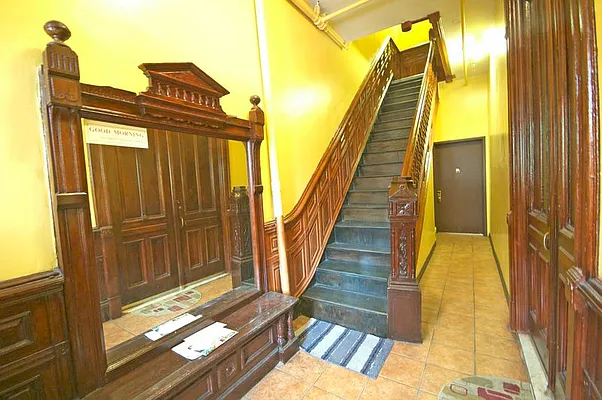 Rented by Link NY Realty | media 13