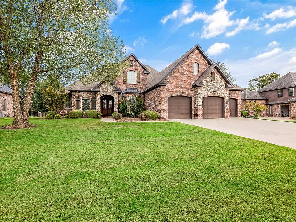 1st image of 3130 Autumn Ln