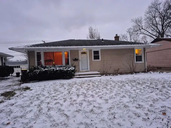 413 27th St, Rockford, IL 61108