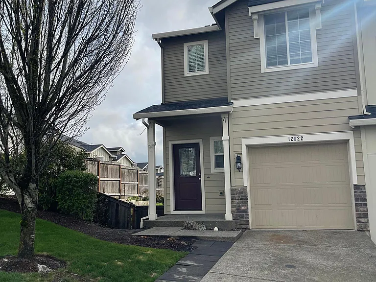 12822 SE 155th Ave — Photo 2