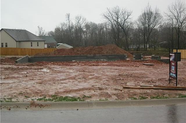 1st image of 188 Plantation Dr