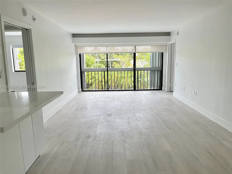 255 Galen Dr #3D — Photo 7