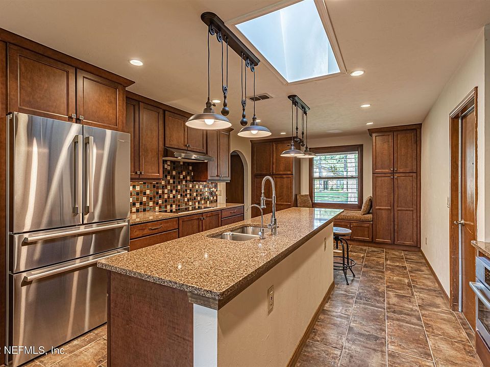 1st image of 12615R Shady Creek Dr