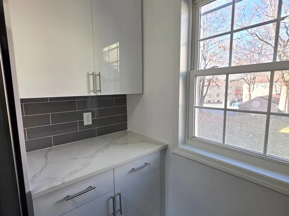 223-17 59th Avenue image 7 of 22