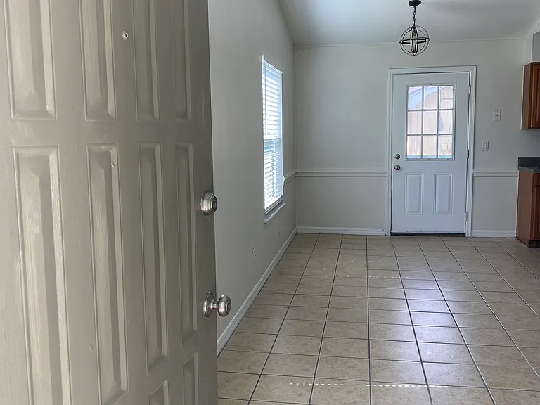 952 Beau Ct — Photo 1