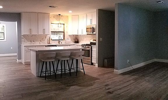 2nd image of 100 N Deerfoot Ln