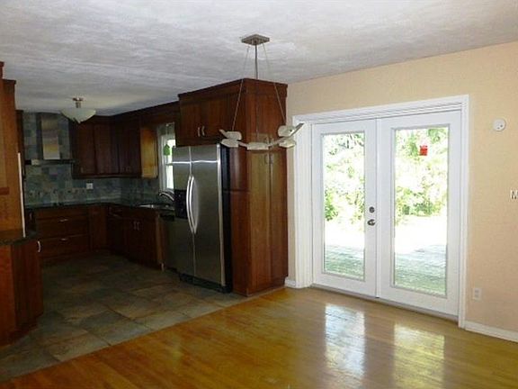 5th image of 3303 Hargill Dr