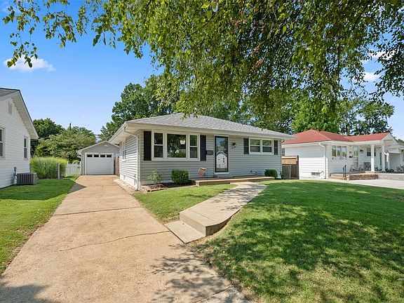 2nd image of 4032 Healy Ct