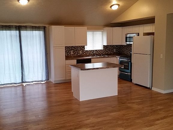 5th image of 5536 W Highwood Dr