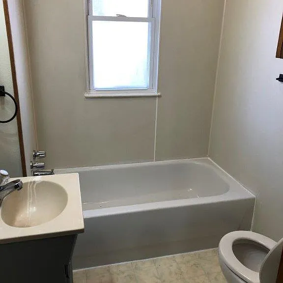 7 N Benton St — Photo 1