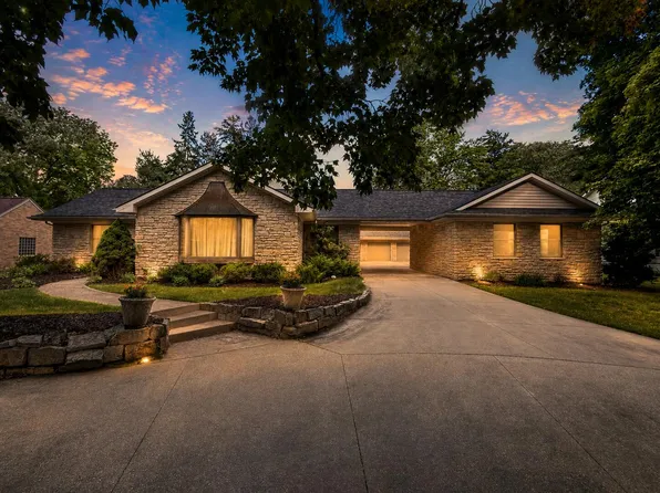 4593 Chippewa Dr, Okemos, MI 48864