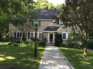 33 Tennyson Rd, Wellesley, MA 02481