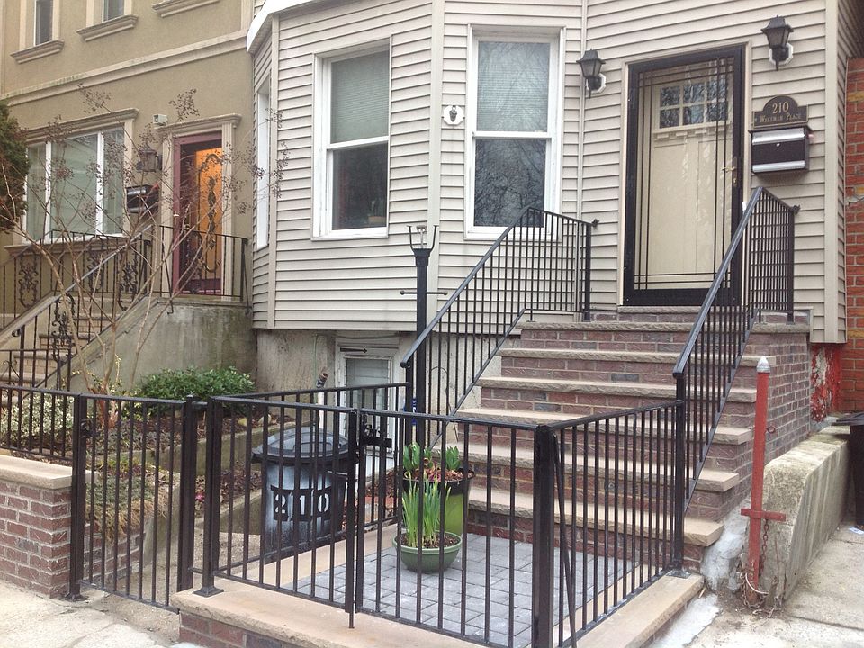 2nd image of 210 Wakeman Pl