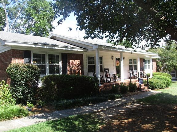 2nd image of 211 Evergreen Dr